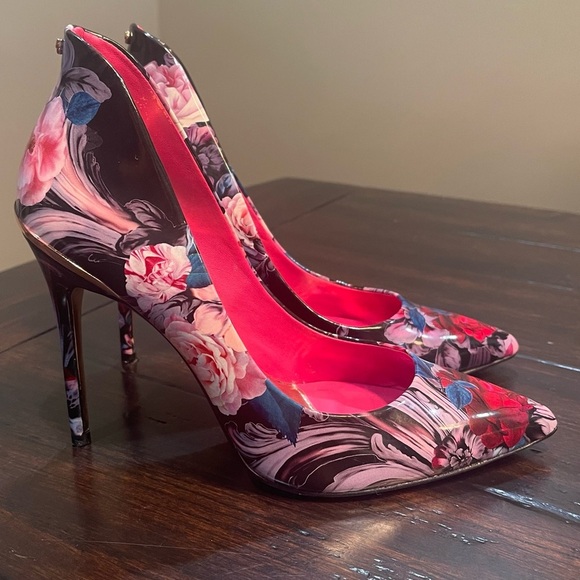 Ted Baker Forget Me Not Floral High Heels - Picture 2 of 8
